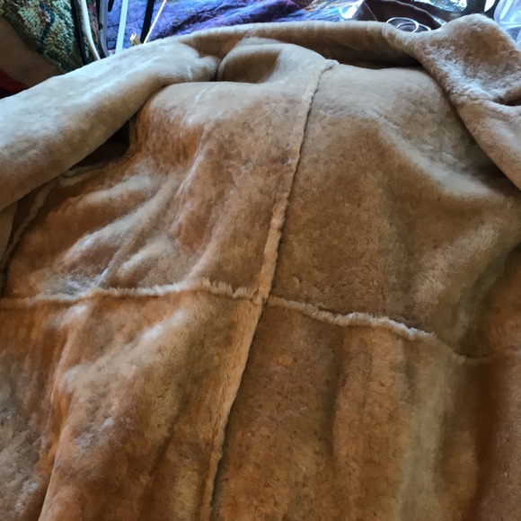 BLUE DUCK tan shearling jacket - Picture 7 of 8